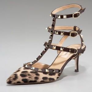 💯 Authentic Valentino Leopard rockstud heels